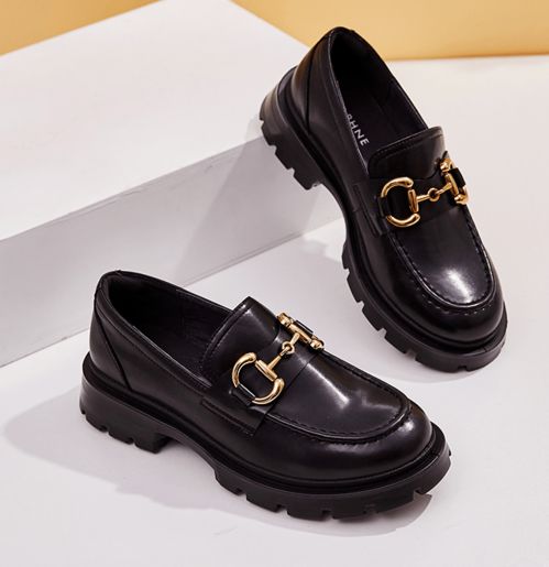 潮履風(fēng)尚 品牌女鞋產(chǎn)品趨勢與選購指南